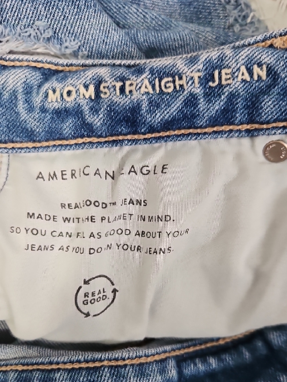 American Eagle High-Rise Mom Straight Distressed Jeans Women’s 14 - Picture 13 of 13